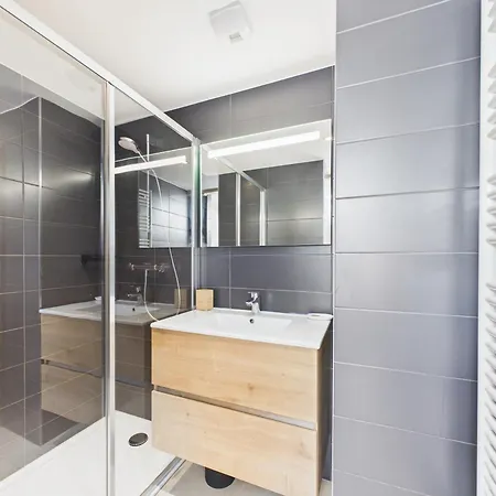 Appartement Superbe Duplex Avec Acces Spa, Terrasse Et Parking - Fr-1-623-288